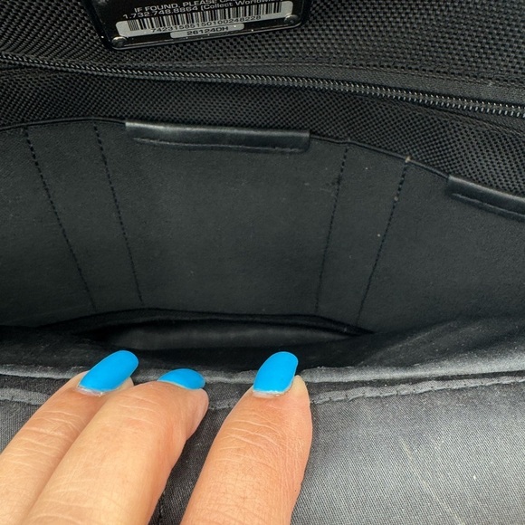 Tumi Alpha 26124DH Rolling Carry On Luggage , Laptop Briefcase Ballistic - Picture 6 of 12